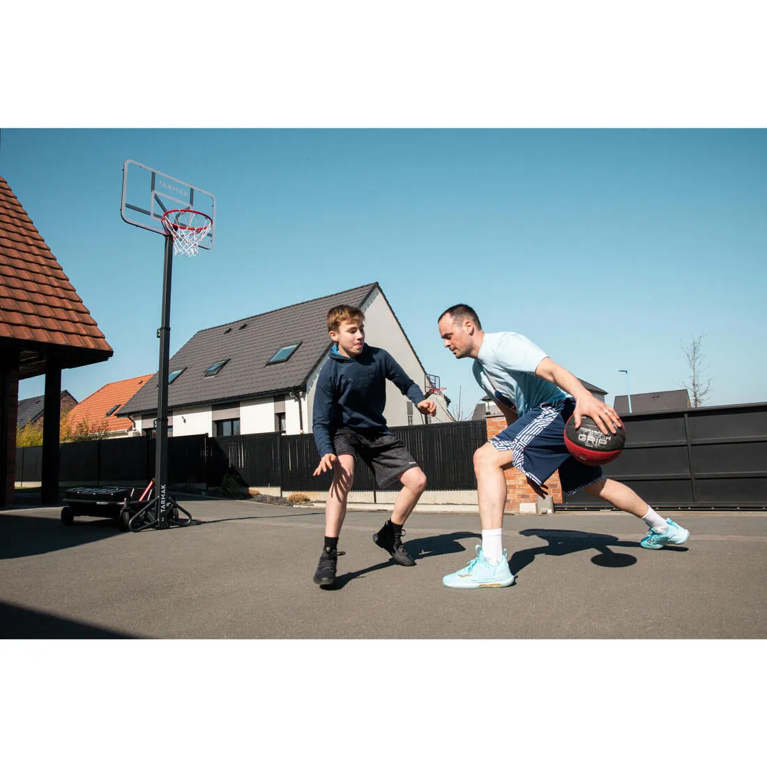 Adjustable Basketball Hoop By Tarmak - Adjustable From 2.4m To 3.05m