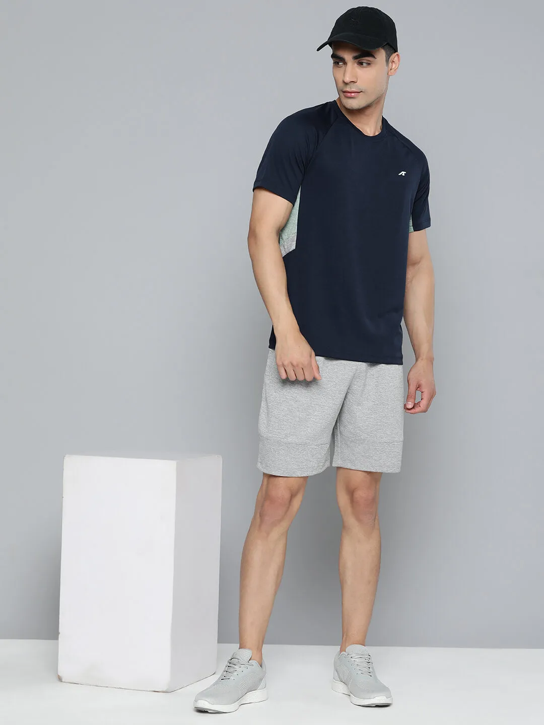 Alcis Men Navy Blue Colourblocked Dry Tech Slim Fit Sports T-shirt