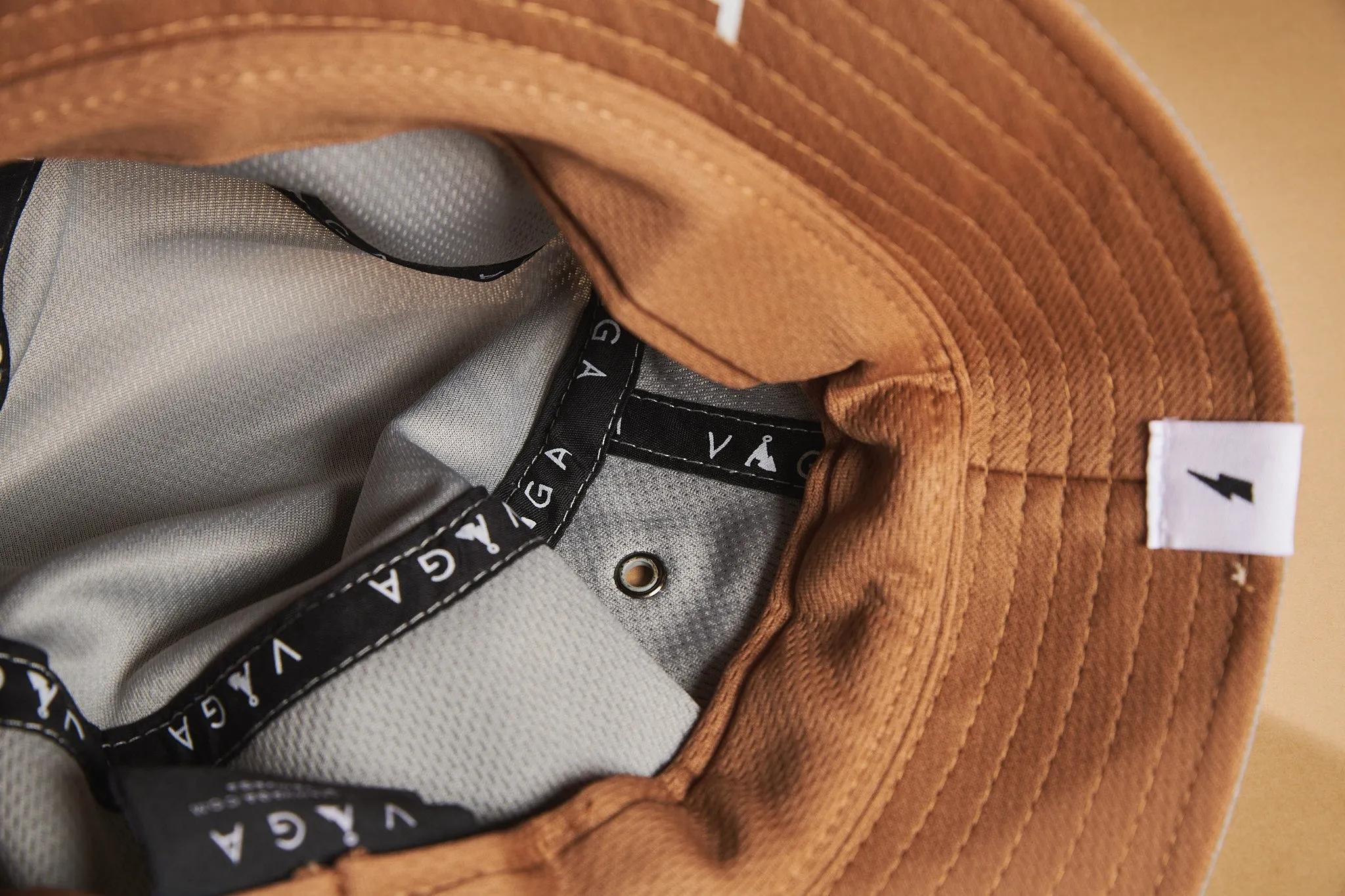 Bucket Hat - Grey & Camel