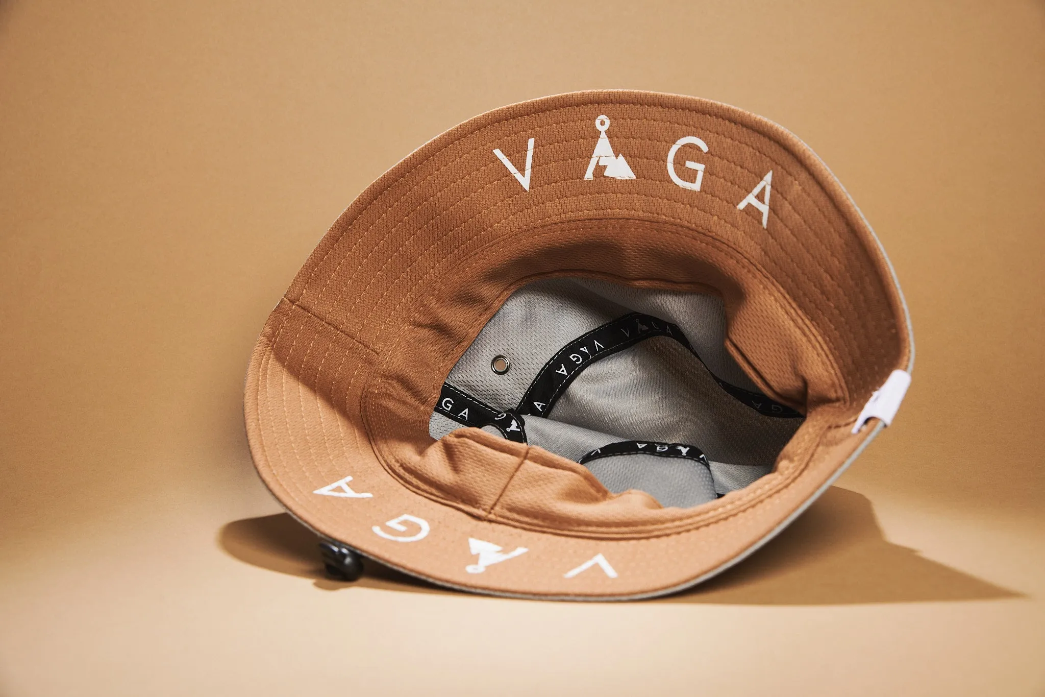 Bucket Hat - Grey & Camel
