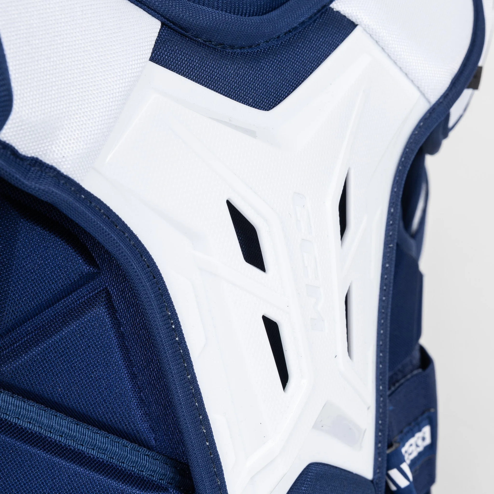 CCM Tacks Vector Plus Senior Hockey Shoulder Pads - 2024