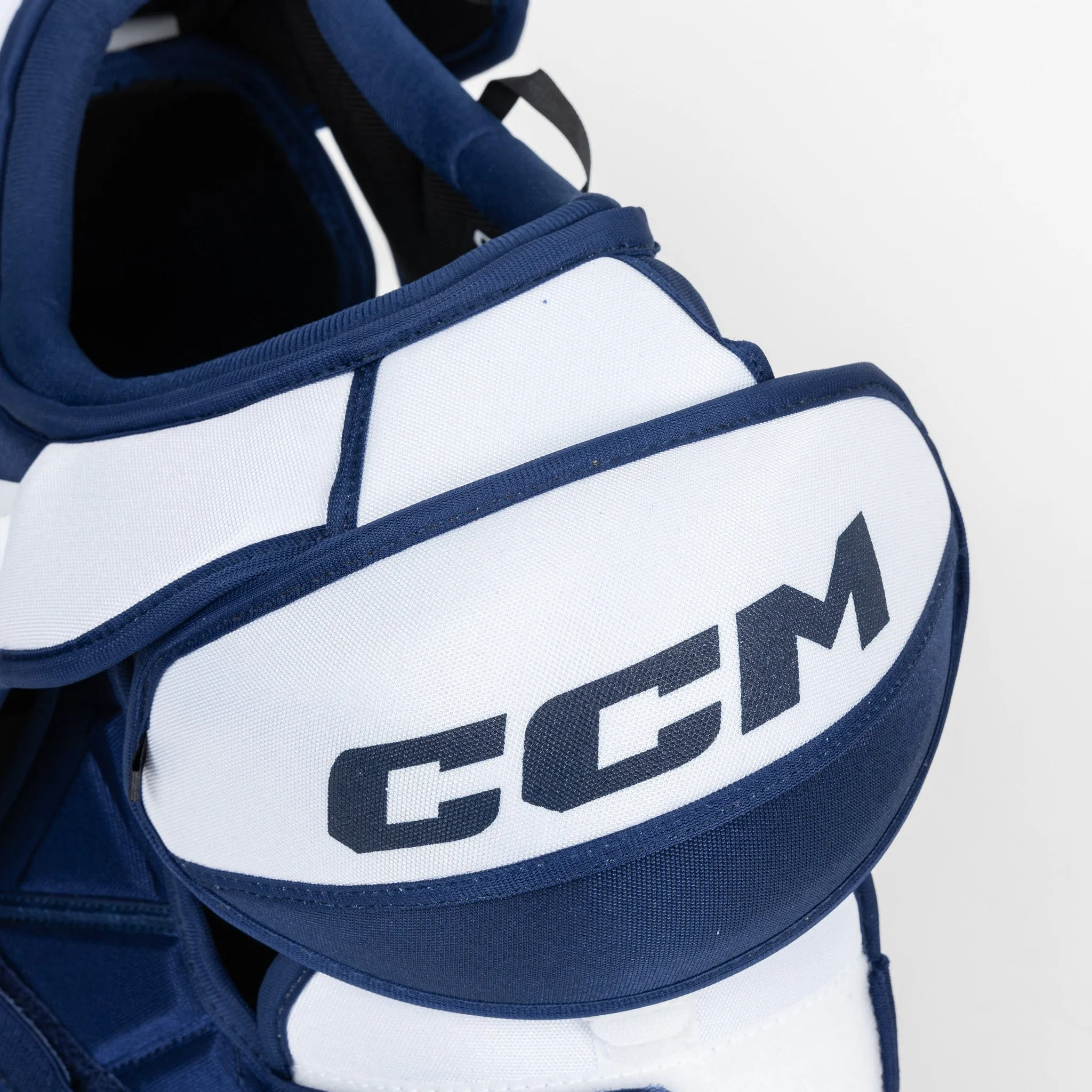 CCM Tacks Vector Plus Senior Hockey Shoulder Pads - 2024