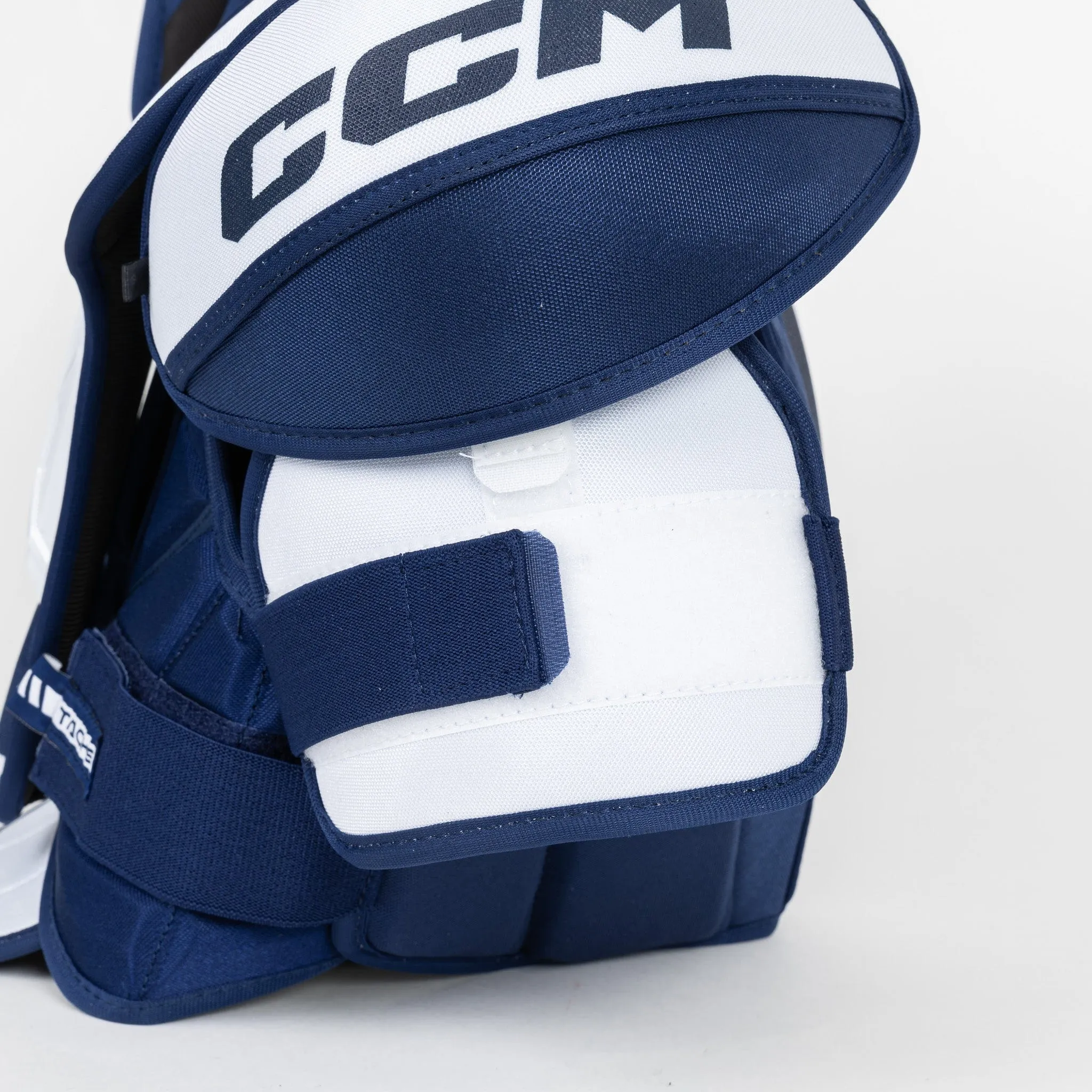 CCM Tacks Vector Plus Senior Hockey Shoulder Pads - 2024