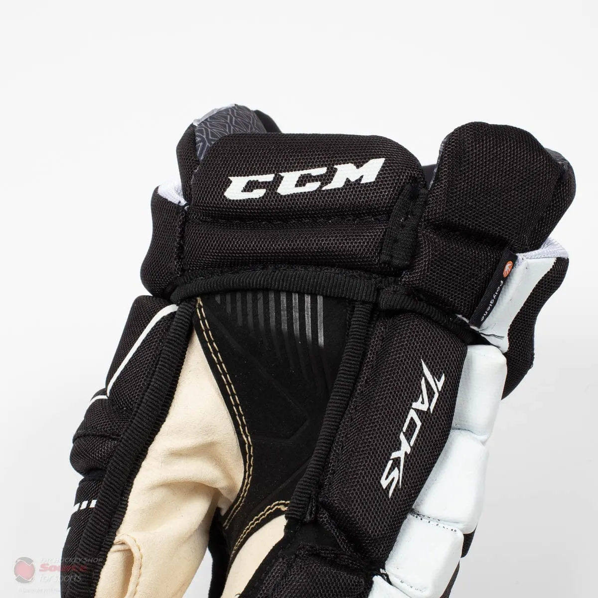 CCM Tacks Vector Pro Junior Hockey Gloves (2020)