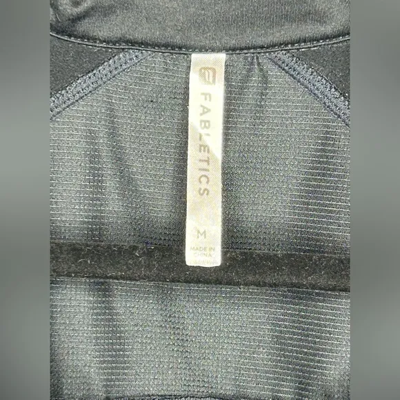 Fabletics Jojo Performance Jacket Black Size Medium Tech Ready Thumb Holes