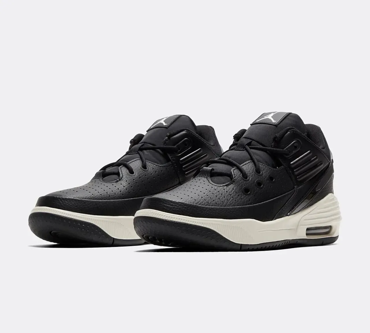 JORDAN MAX AURA 5 BG