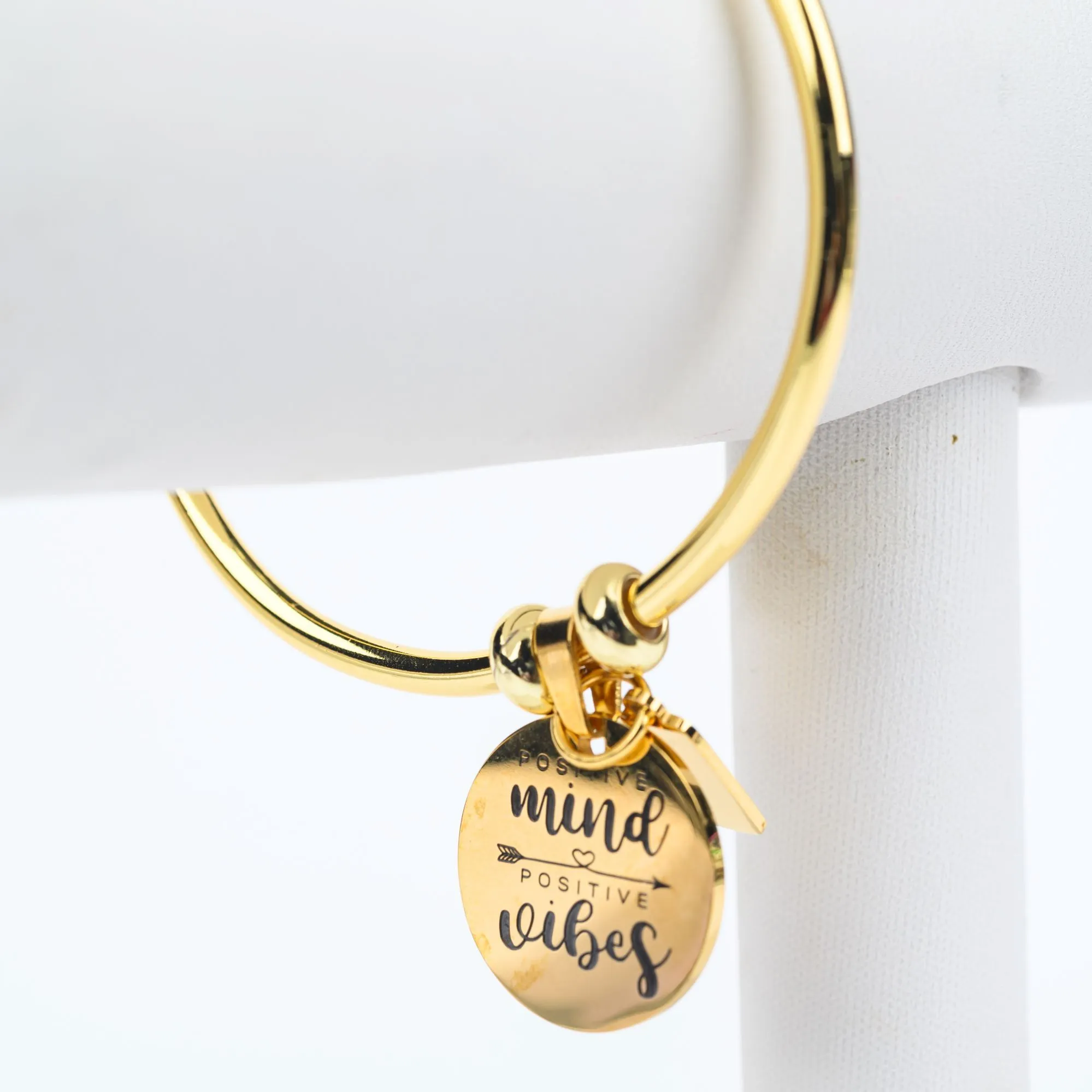 ME™ Word. Positive Minds Positive Vibes Goldtone Bangle
