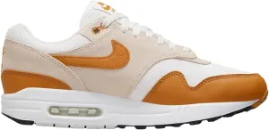 NIKE Men's Sneaker