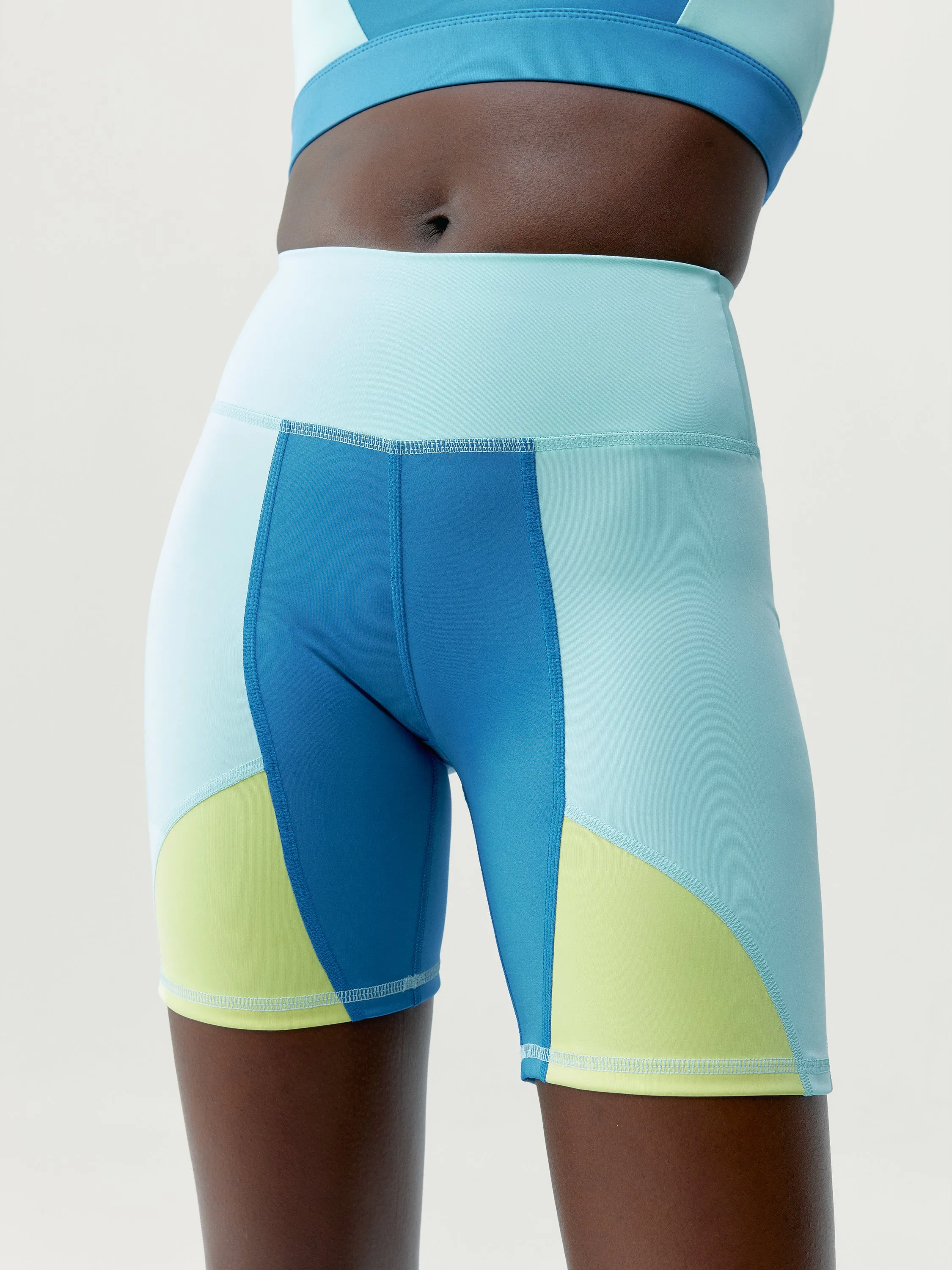 Short Darana Celadon Blue/Wave/Yellow Green