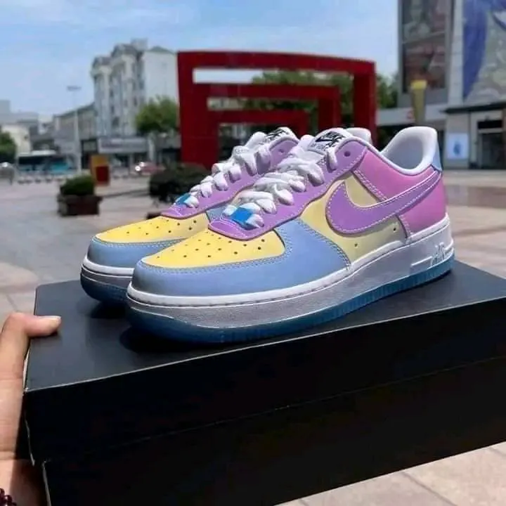 Women's Sneakers