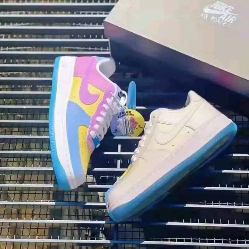 Women's Sneakers